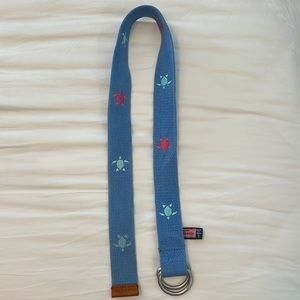 Vineyard Vines boys belt size large
